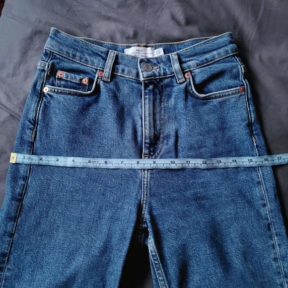 & Other Stories Favourite Cut Jeans in Mid Blue - Picture 9 of 10